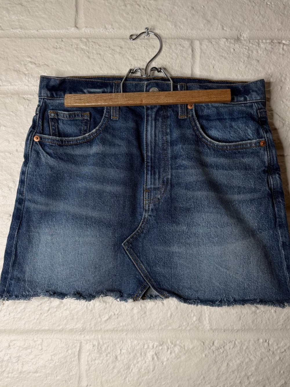 Lucky Brand Jean Mini denim 8/29 distressed Skirt Medium Wash